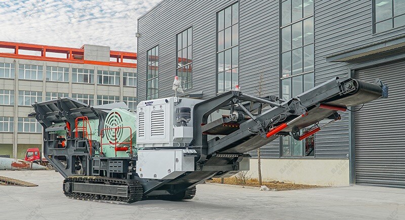 Mobile crushing plant 22