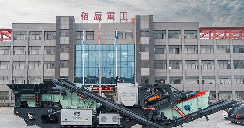 Mobile crushing plant 7